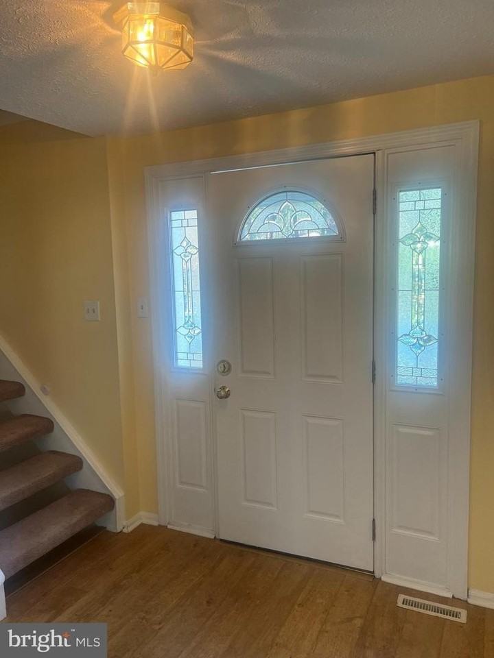 89 Dorchester Cir - Photo 4 of 41