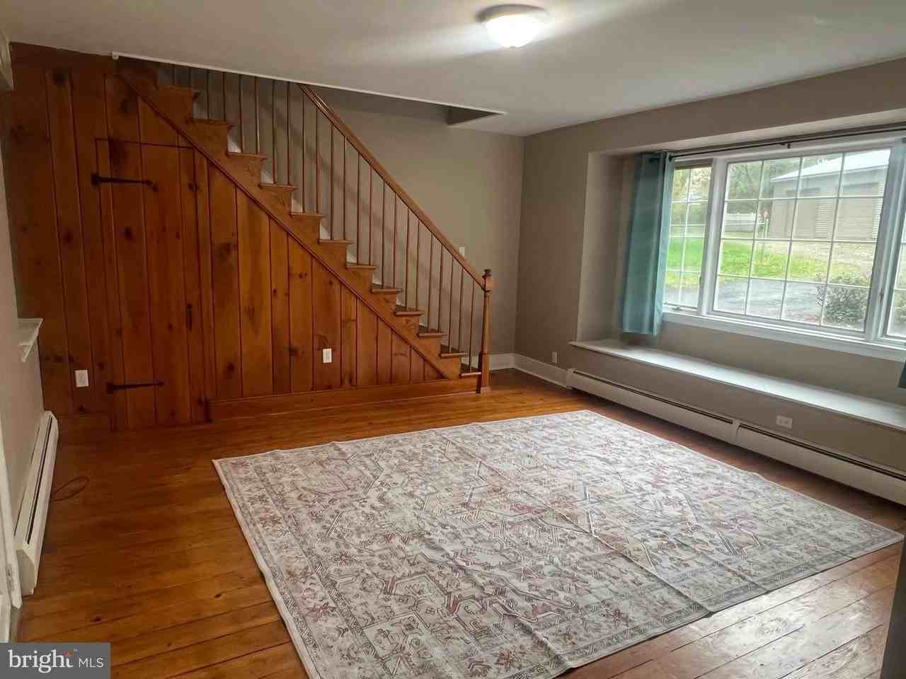 815 Cypress Ave - Photo 2 of 19