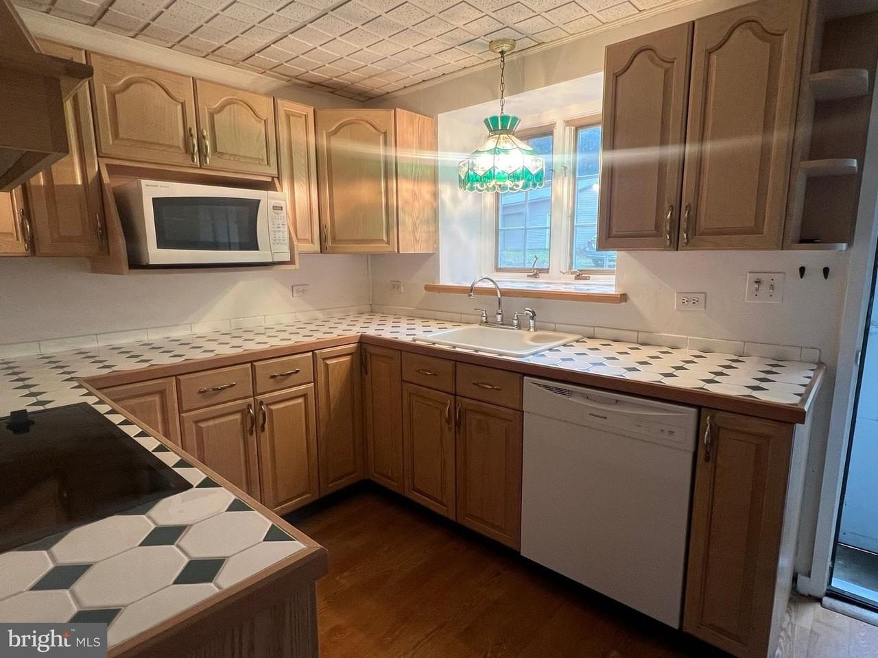815 Cypress Ave - Photo 6 of 19