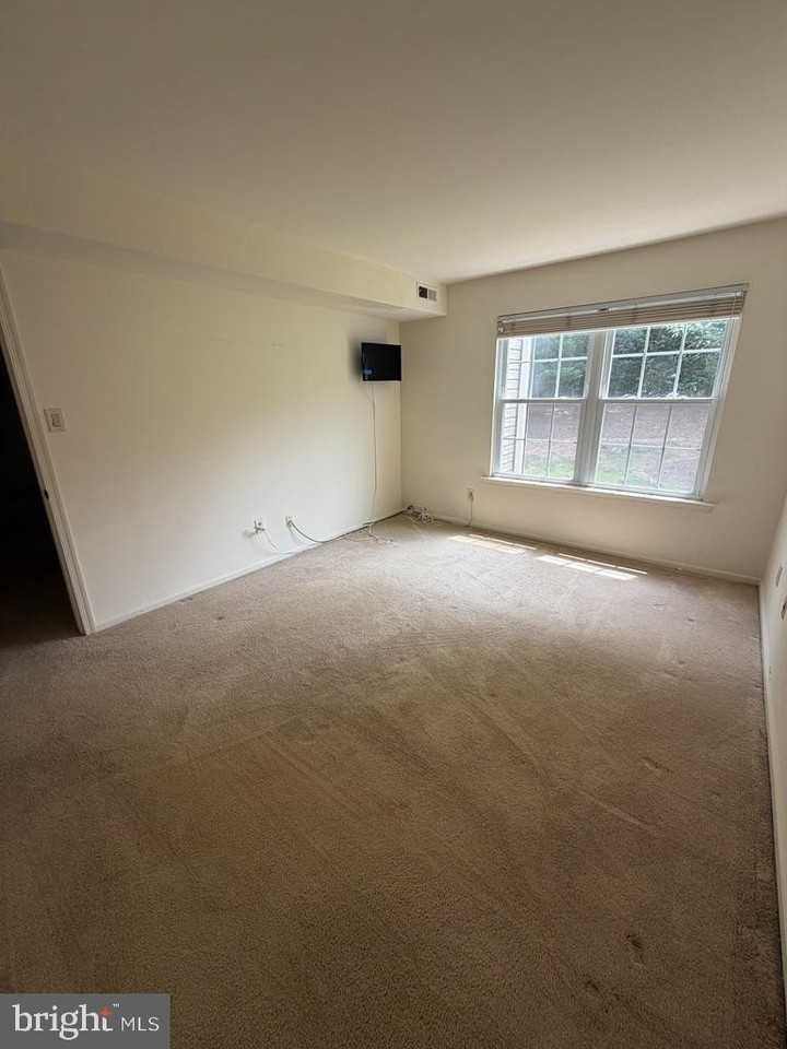 16024 Beacon Hill Dr - Photo 6 of 12