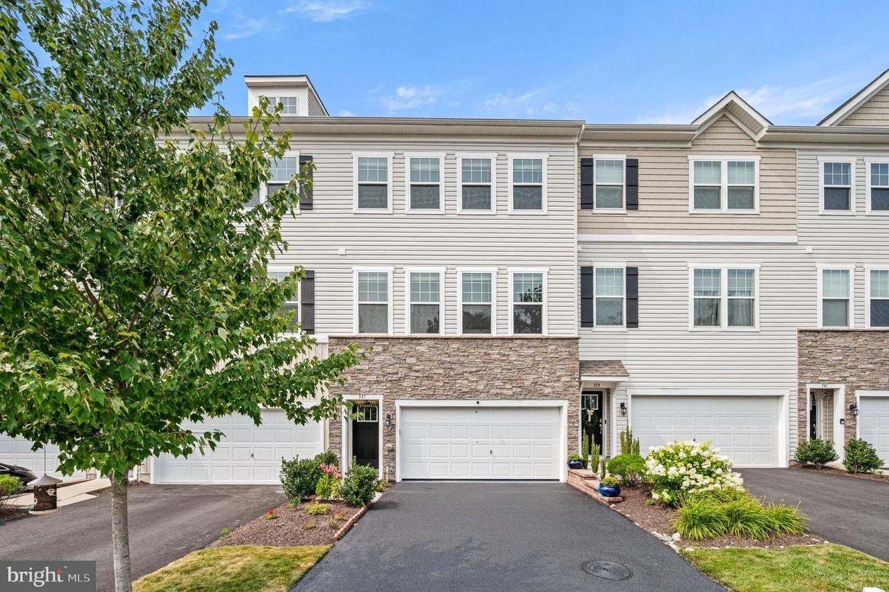 337 Dawson Pl