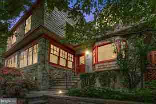 626 Lakeside Ave - Photo 1 of 1