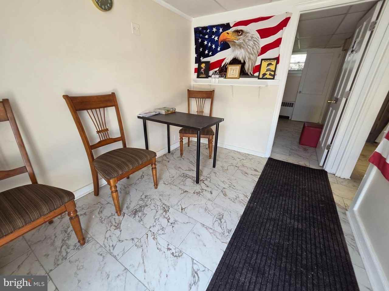 210 Long Ln - Photo 7 of 49