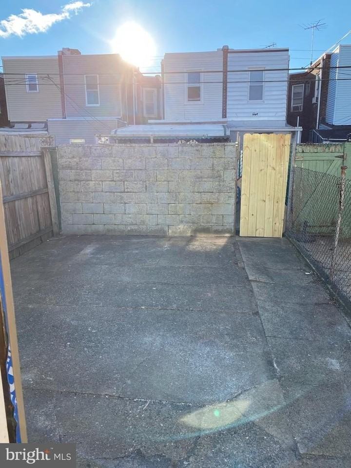 3133 Weikel St - Photo 3 of 15