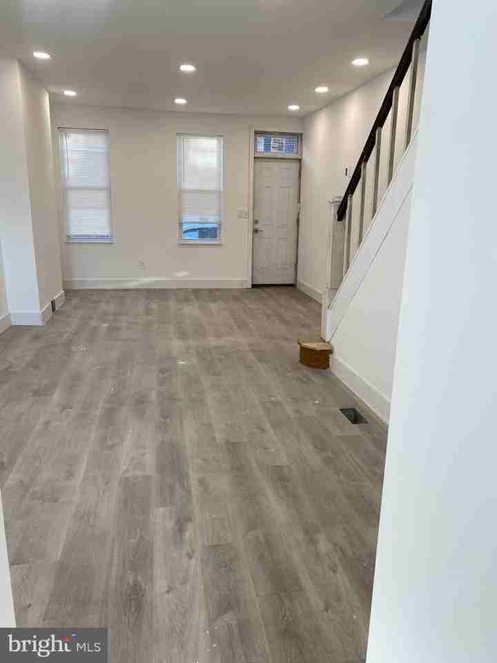 3133 Weikel St - Photo 4 of 15