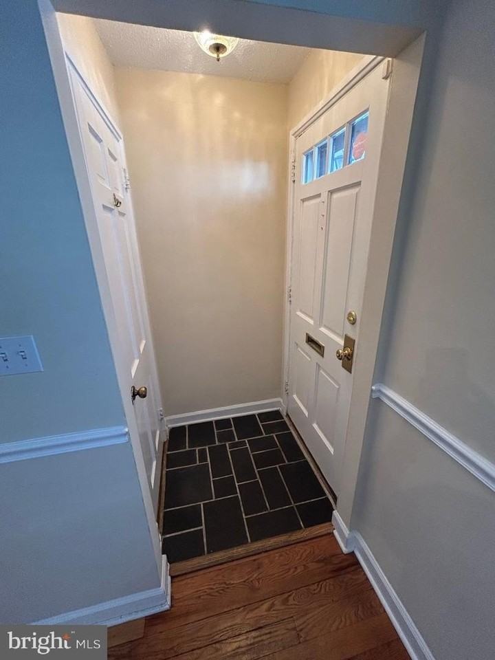 4672 36th St S - Photo 3 of 19
