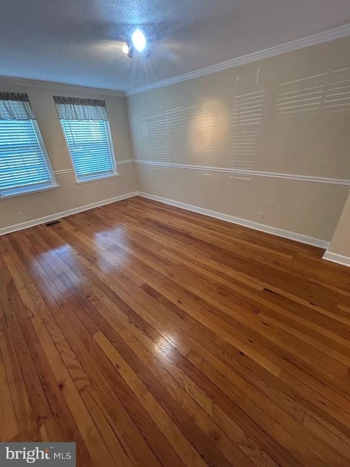 4672 36th St S - Photo 5 of 19