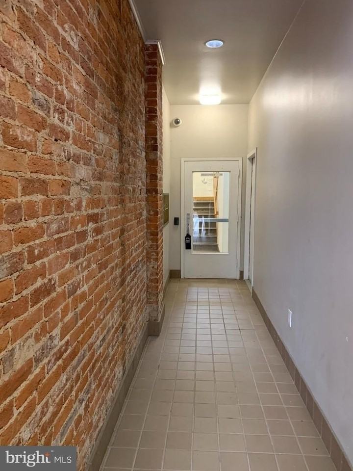 37 Main St - Photo 2 of 20