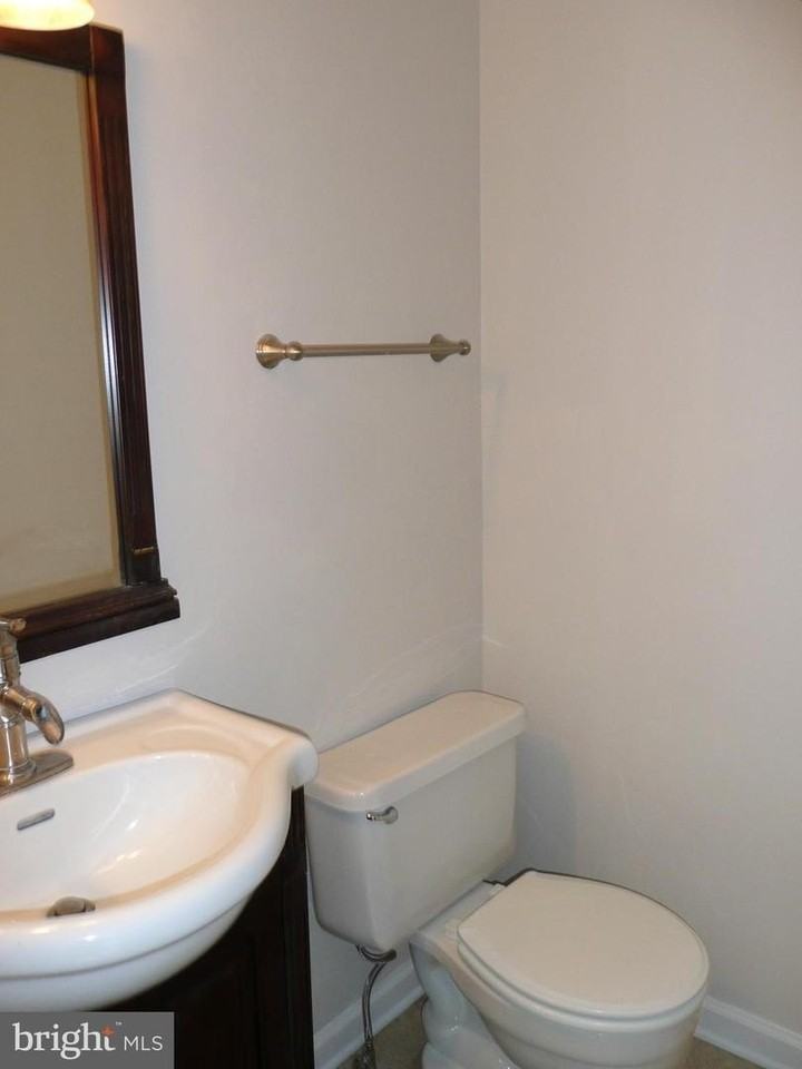 255 Waterford Ln - Photo 6 of 20