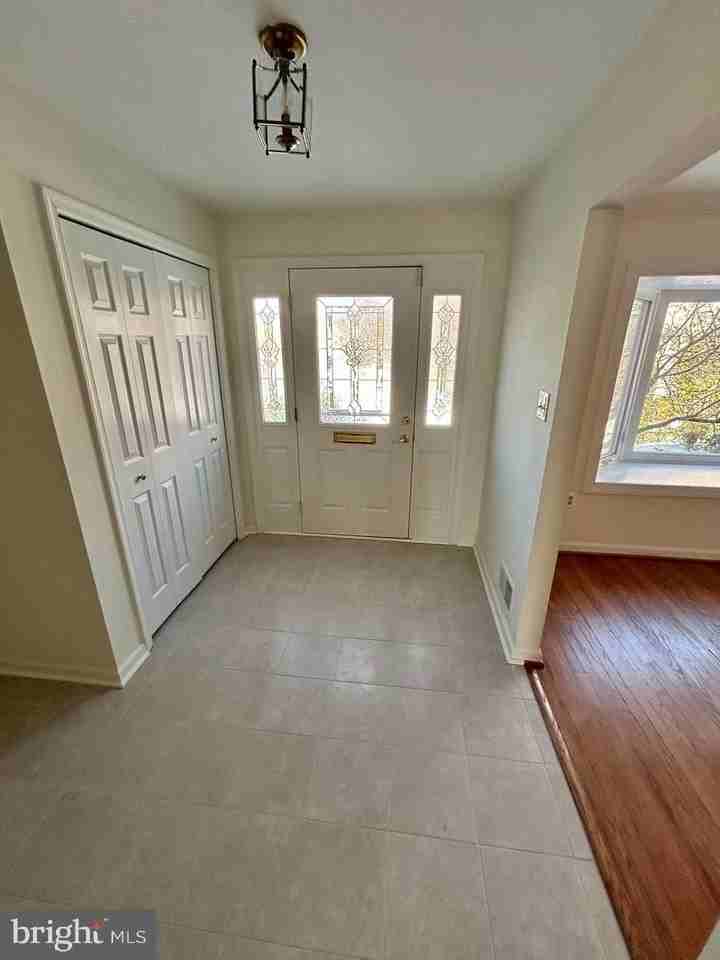 3301 Spring Ln - Photo 2 of 13