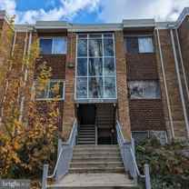 2903 Charing Cross Rd - Photo 1 of 1