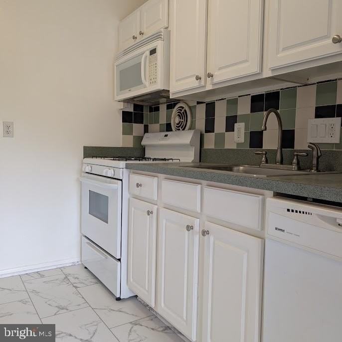 2903 Charing Cross Rd - Photo 5 of 16
