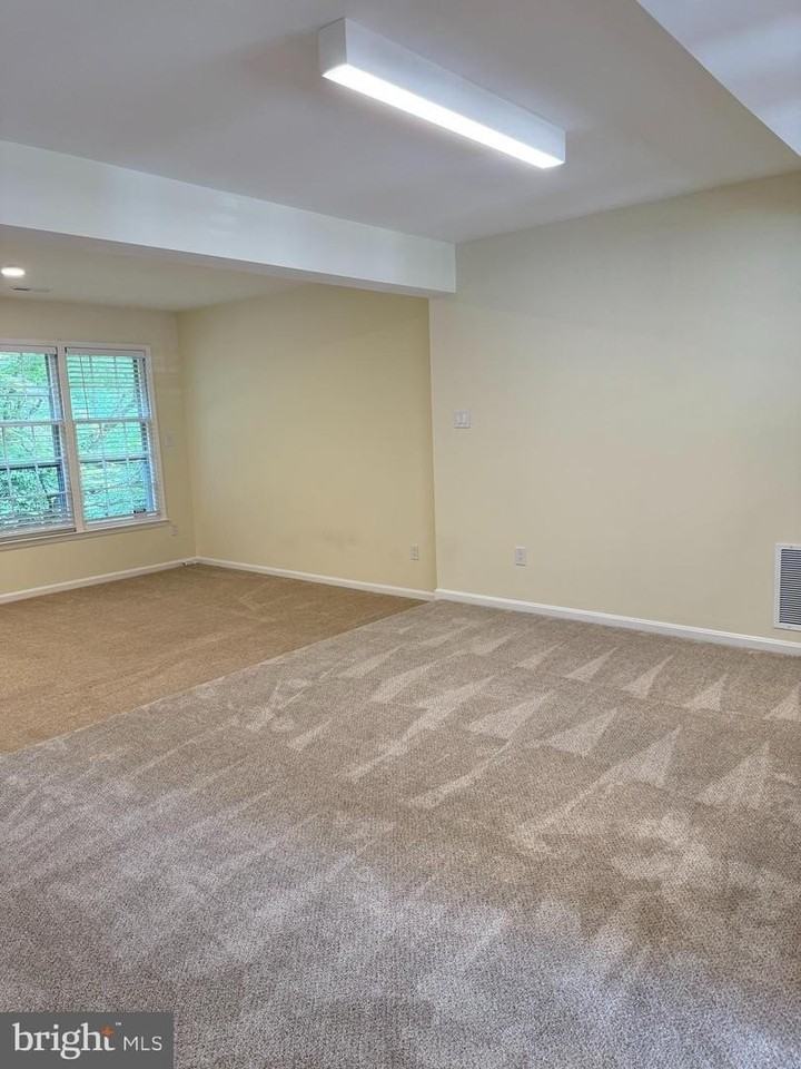 7460 Adams Park Ct - Photo 4 of 12