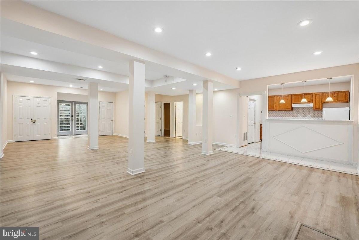 905 Royal Elm Ct - Photo 5 of 50