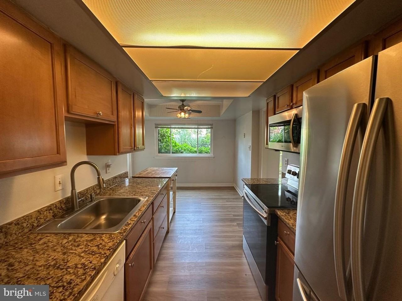 10223 Valentino Dr - Photo 3 of 21