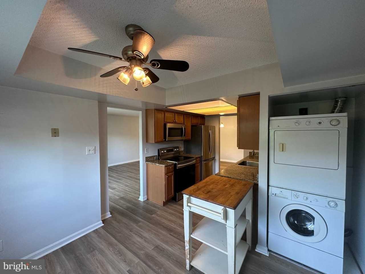 10223 Valentino Dr - Photo 4 of 21