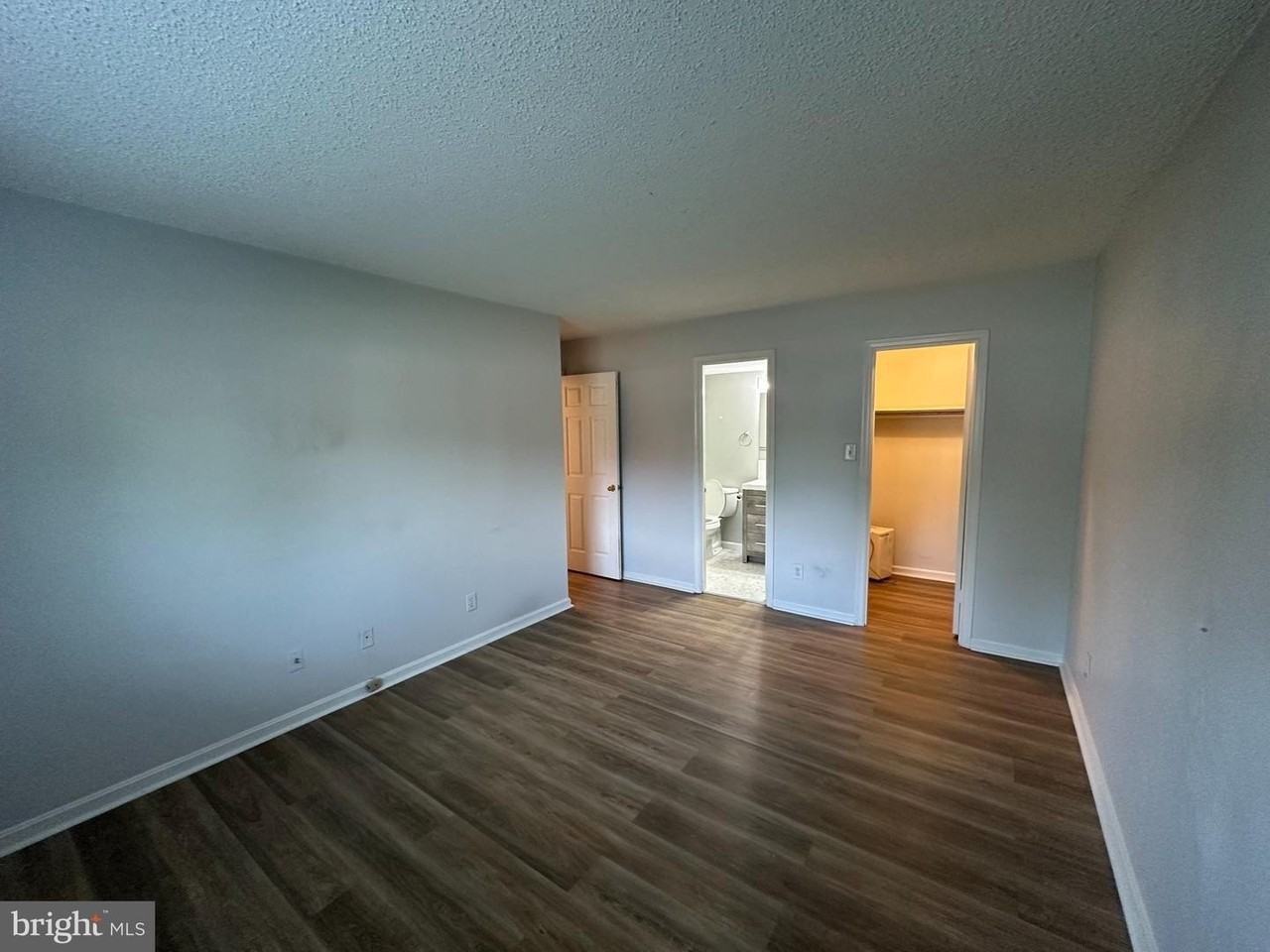 10223 Valentino Dr - Photo 6 of 21