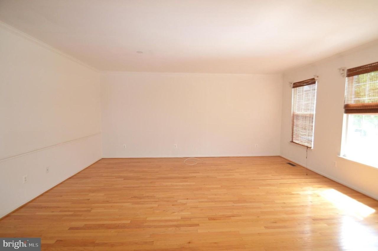 4209 Trumbo Ct - Photo 6 of 25