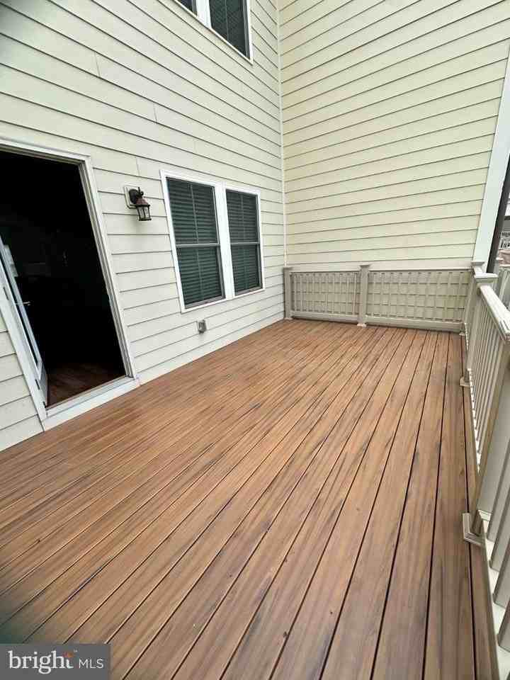 20800 Duxbury Ter - Photo 6 of 42
