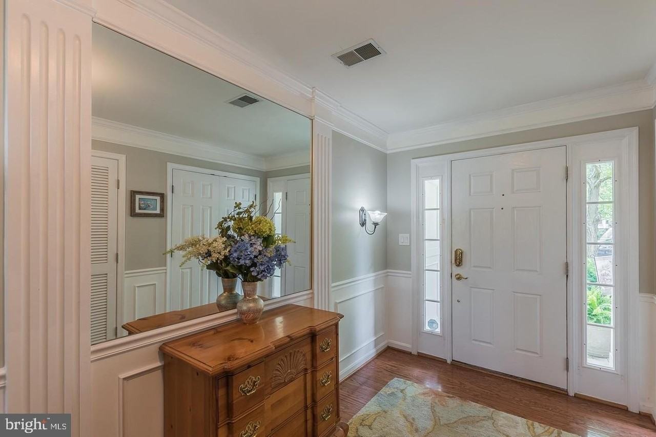 43125 Holtby Sq - Photo 3 of 36