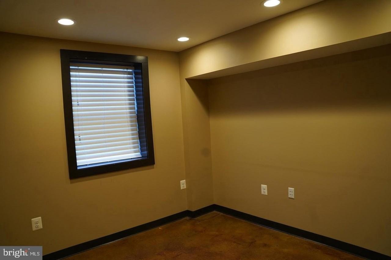 7595 Martinsburg Pike - Photo 2 of 38
