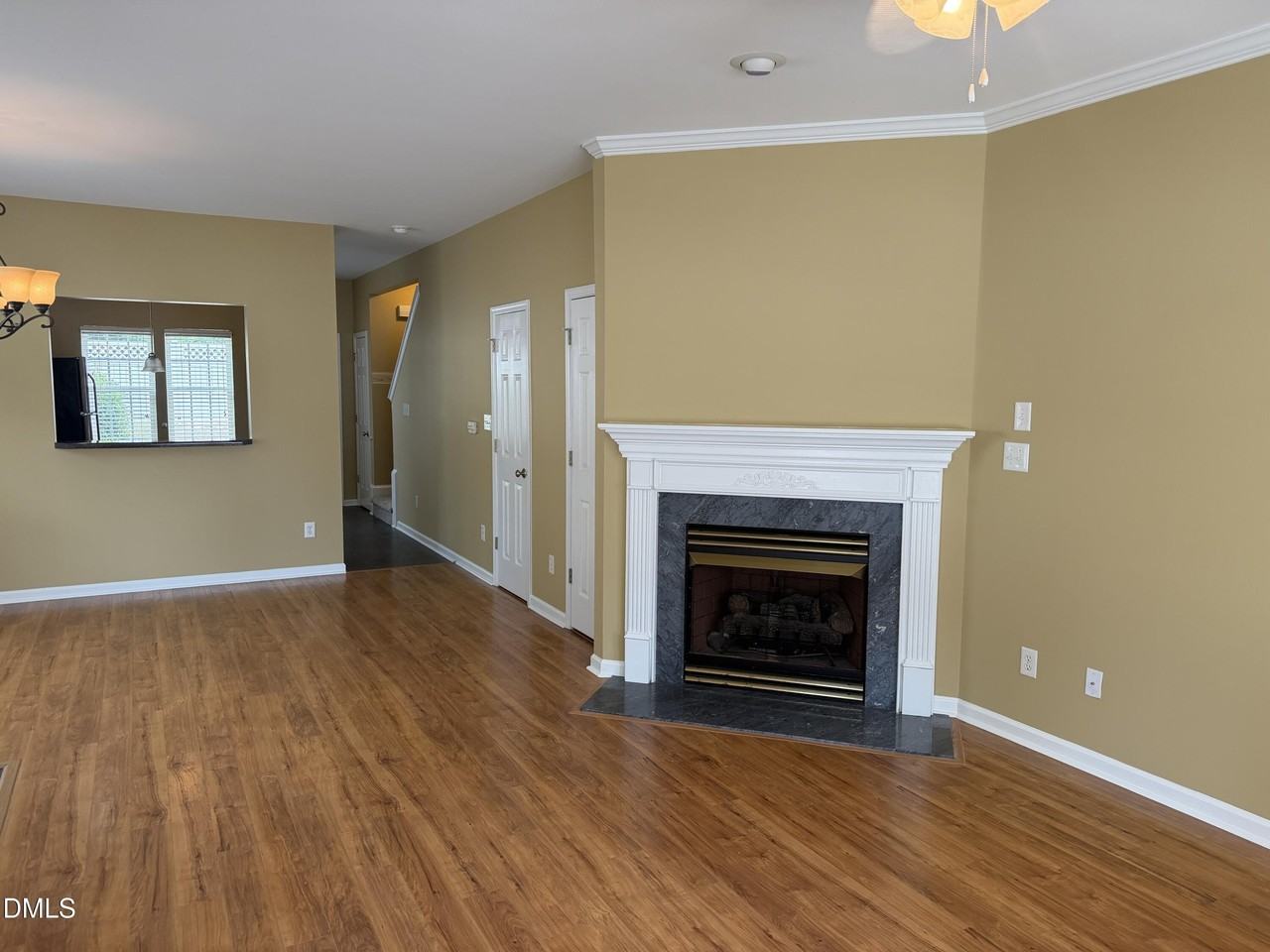 705 Glen Rd - Photo 3 of 15