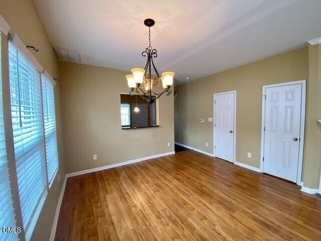 705 Glen Rd - Photo 4 of 15