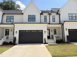 featured image of 4921 Trek Ln