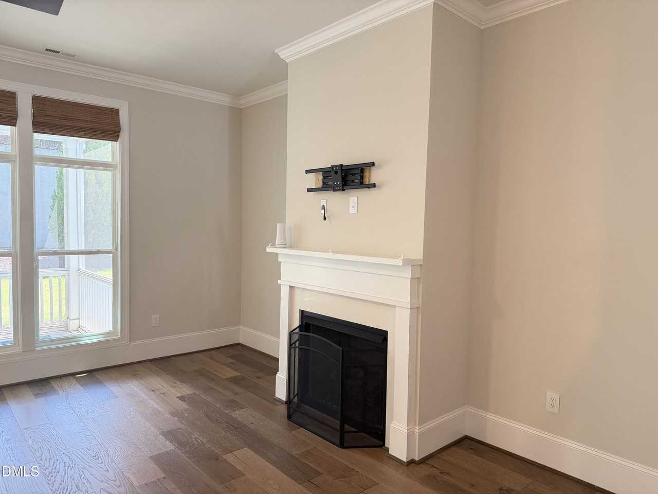 4921 Trek Ln - Photo 3 of 28