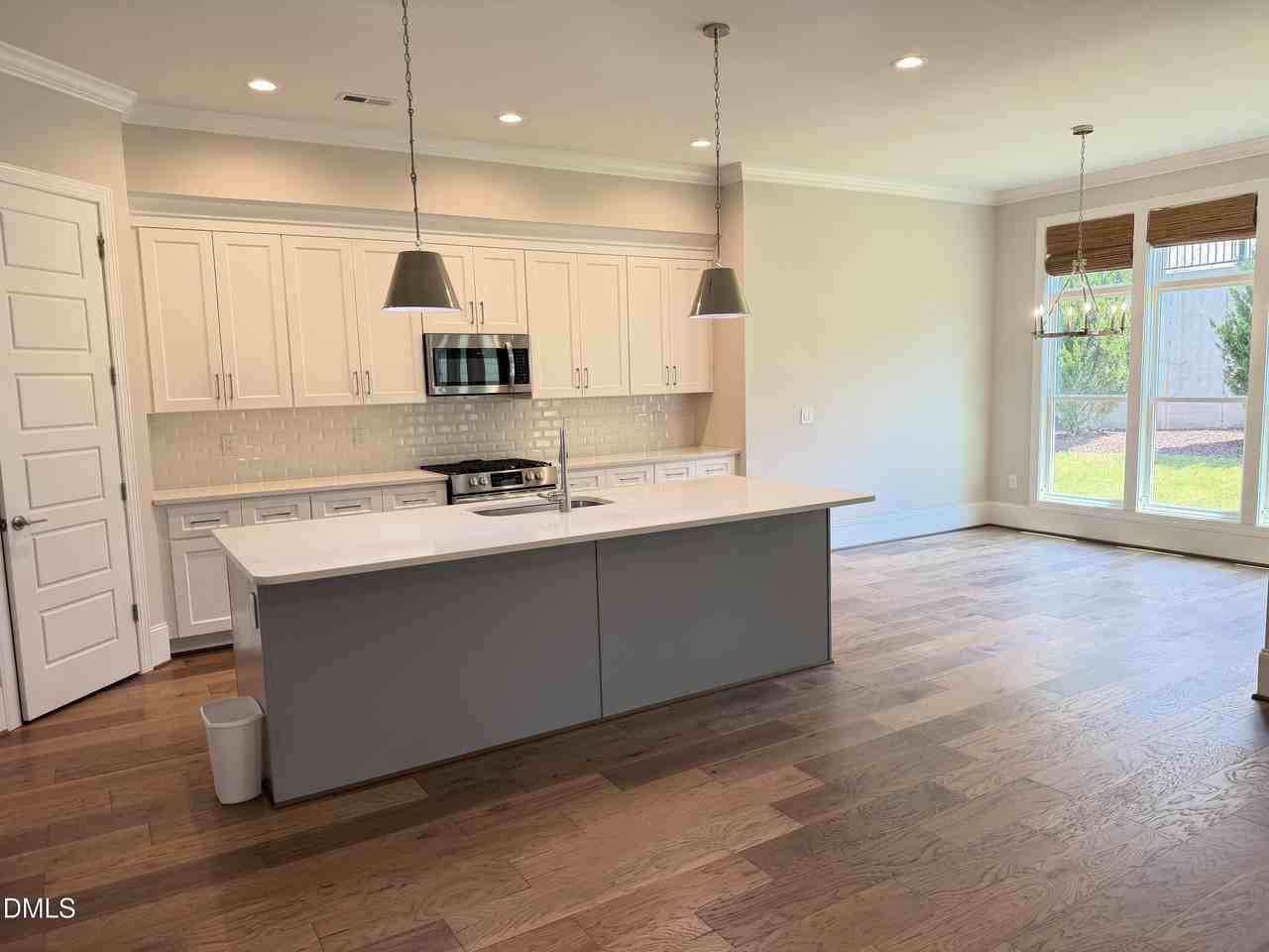 4921 Trek Ln - Photo 7 of 28