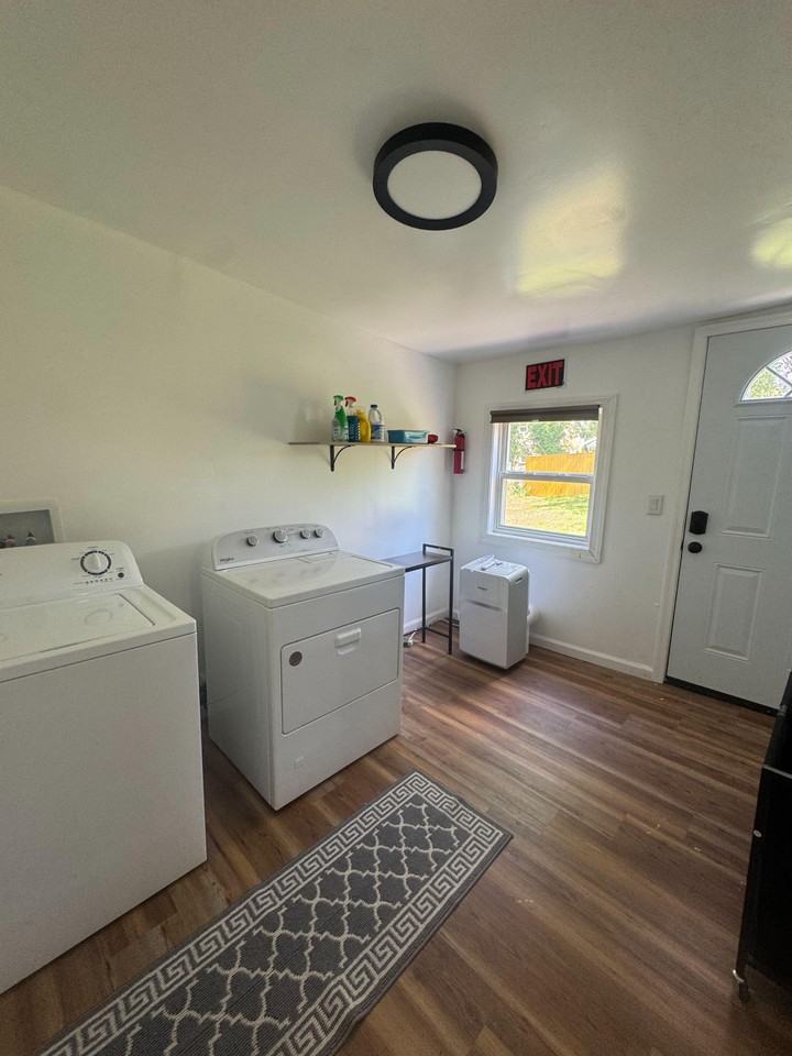 Nova Ave - Photo 5 of 11