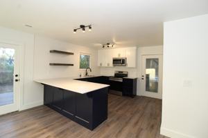 featured image of 50 E 7th St #1
