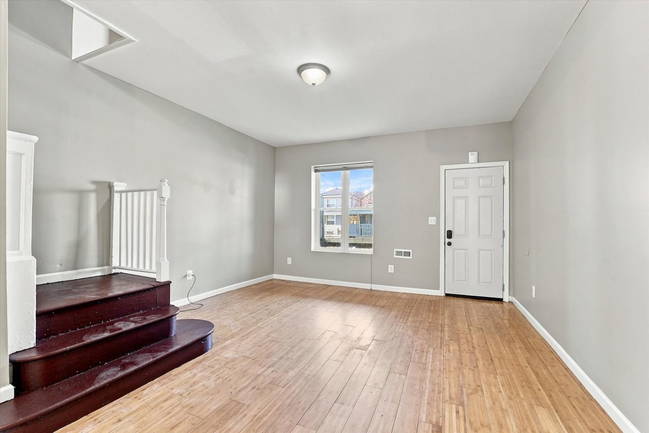 1551 N Allison St #1 - Photo 5 of 50