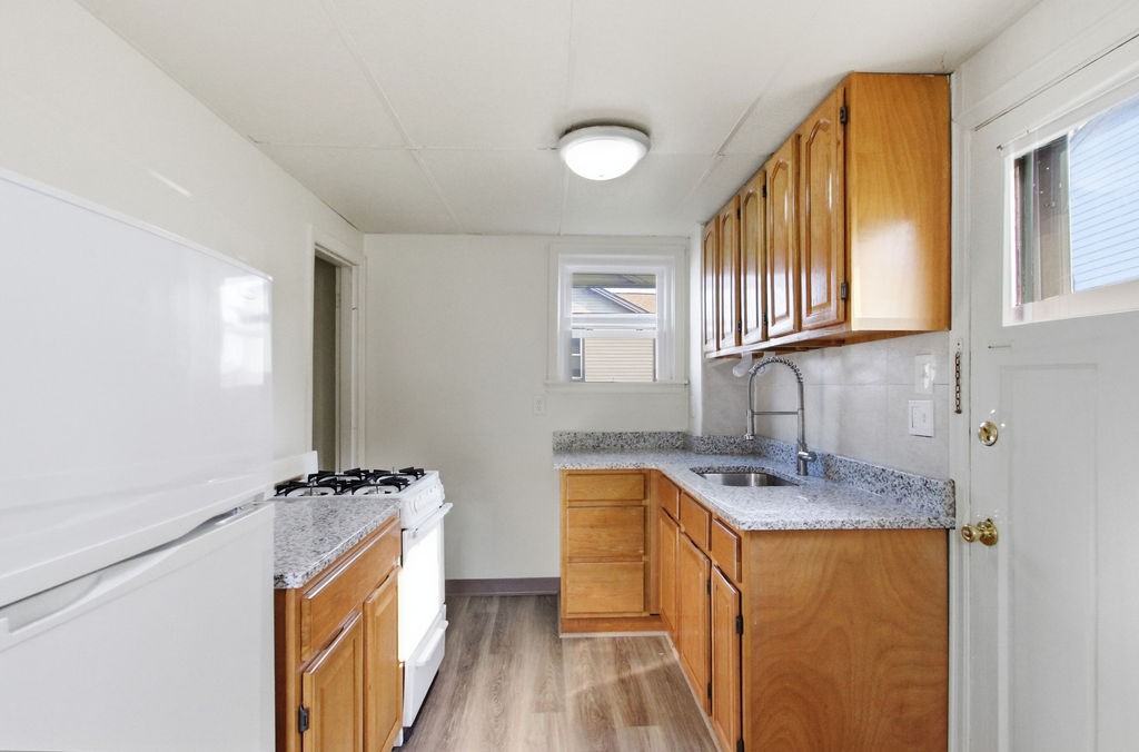 1810 Salem St #1 - Photo 7 of 10