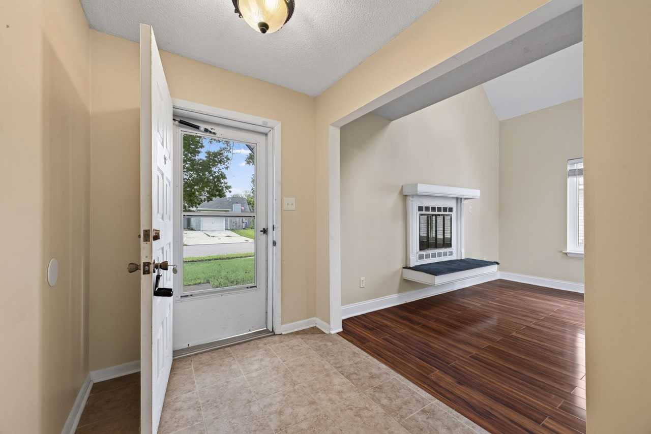 5025 Halwell Dr #1 - Photo 5 of 20