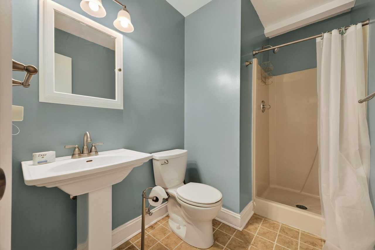 5025 Halwell Dr #1 - Photo 7 of 20