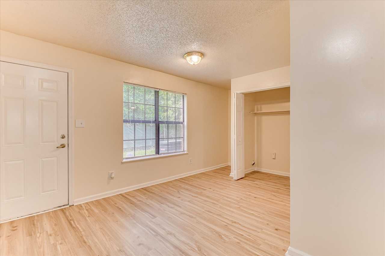 707 Cardinal St #707 - Photo 6 of 13