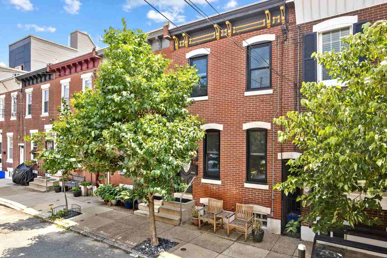 2225 Taggert St #1 - Photo 3 of 25