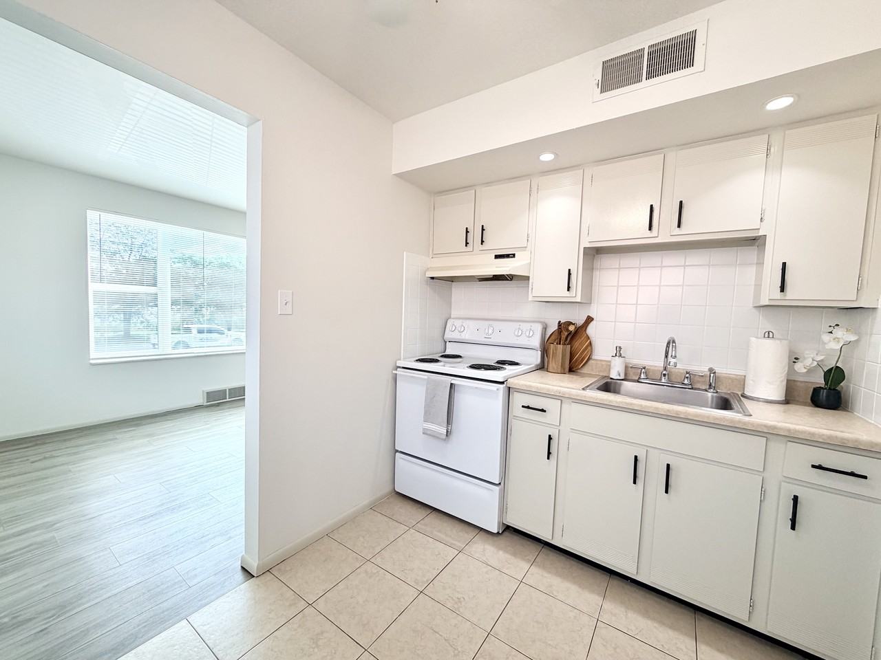 4109 Germania Avenue #B - Photo 2 of 9