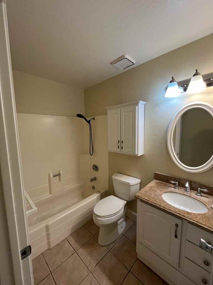 1522 Rhododendron Dr #1 - Photo 6 of 10