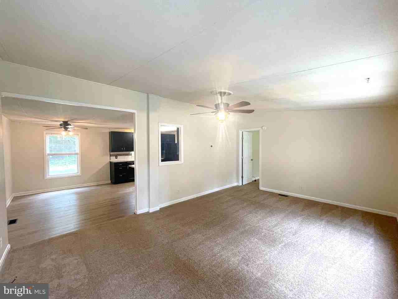 39819 Lady Baltimore Ave - Photo 3 of 25
