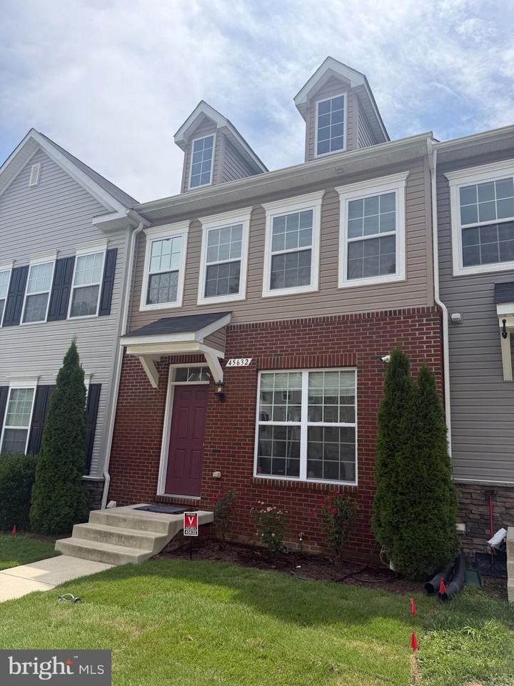 45632 Bethfield Way - Photo 2 of 37