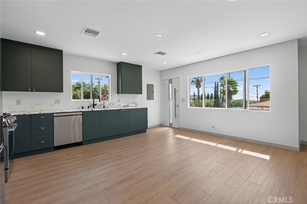10822 Mount Gleason Ave - Photo 4 of 25