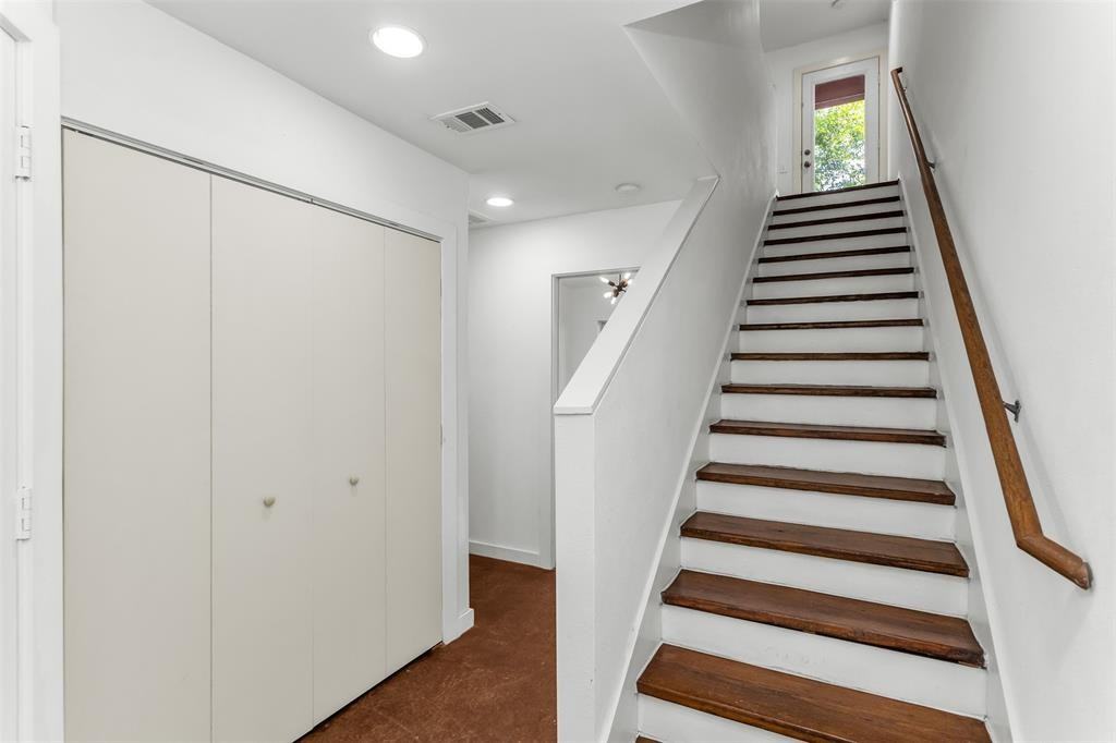 1429 Caddo St ##B - Photo 3 of 23