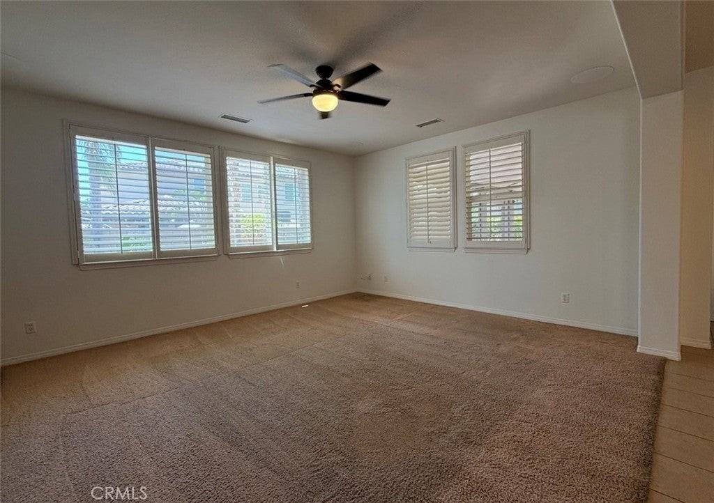 8359 Fiske Dr - Photo 4 of 23