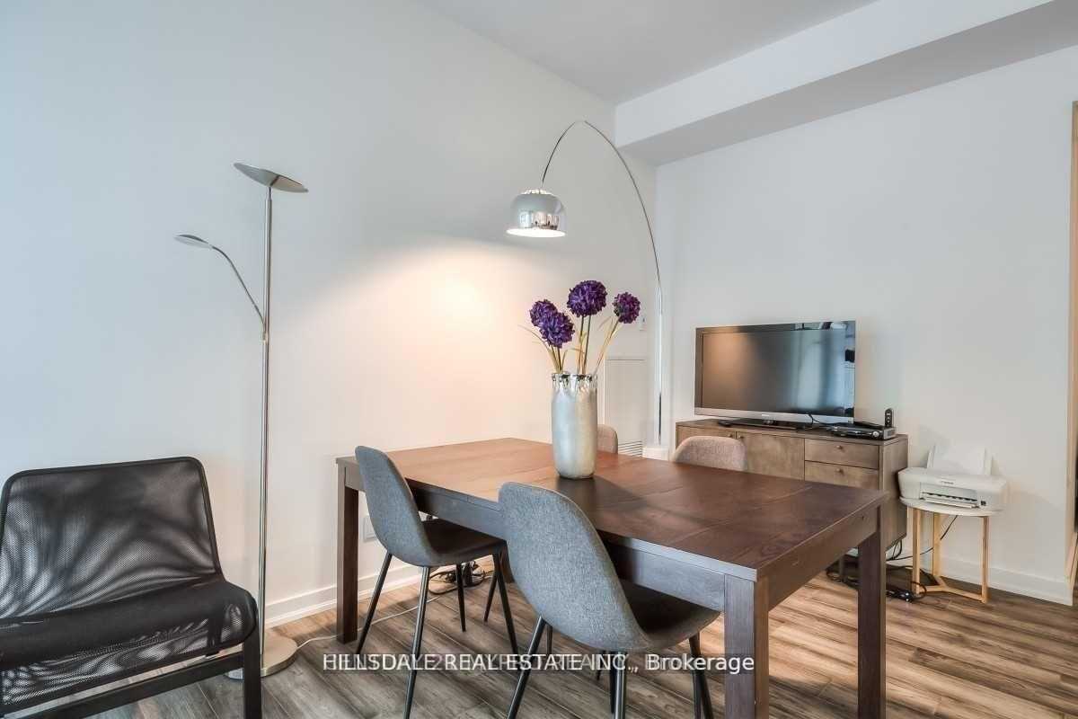 297 College Street #502 - Photo 6 of 23