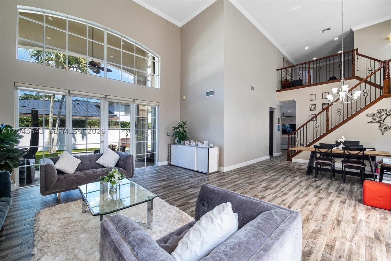 15941 Nw 83rd Ave - Photo 5 of 50