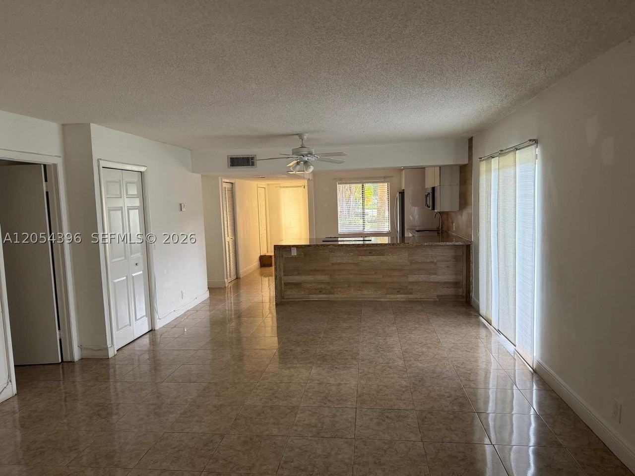 178 Lakeview Dr #101 - Photo 2 of 3
