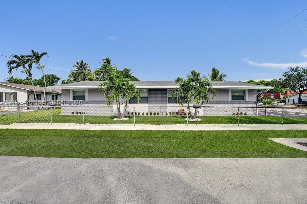 5900 Nw 19th St #A - Photo 5 of 17