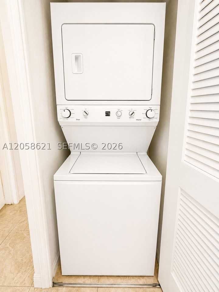 18100 Nw 59th Ave #205 - Photo 6 of 10
